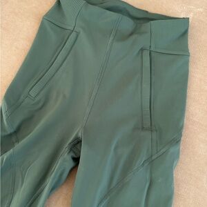 Lululemon train free super high rise 32” algae green